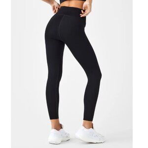 NWOT SPANXshape Booty Boost Black 7/8 Leggings Size S